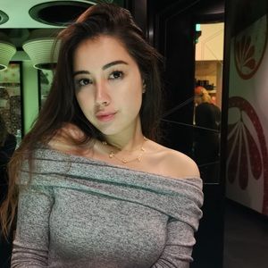 Meet your Posher, Kauthar